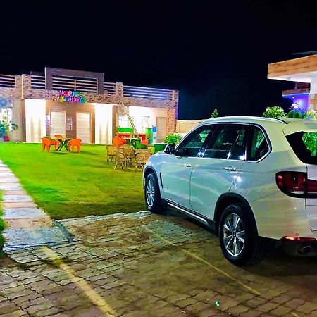 R K Villa Prayagraj Luaran gambar